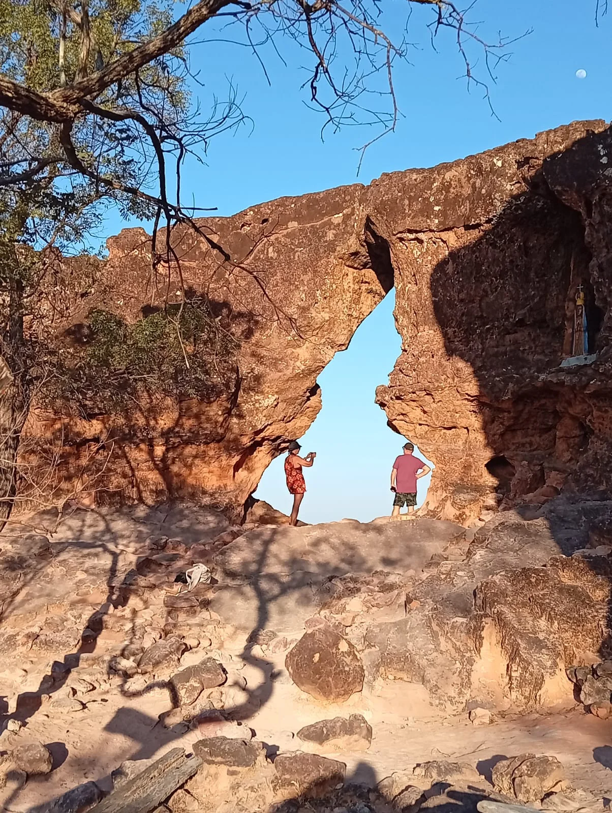 Portal da Chapada — abertura vista por fora.