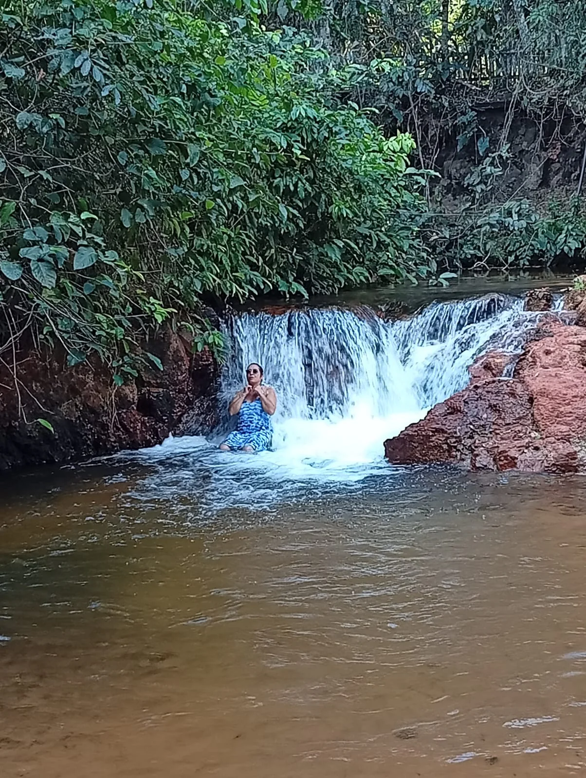 Banho em queda baixa.